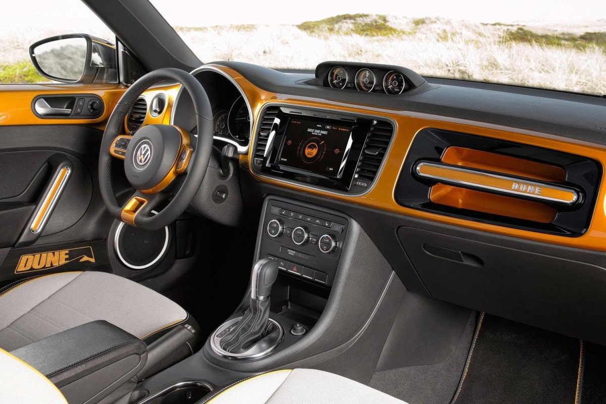 Фольксваген Битл 2014 салон