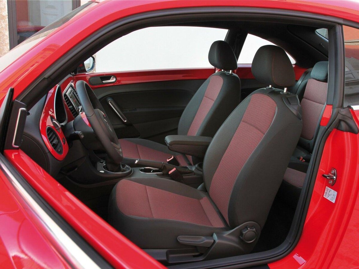 Volkswagen Beetle a5 салон