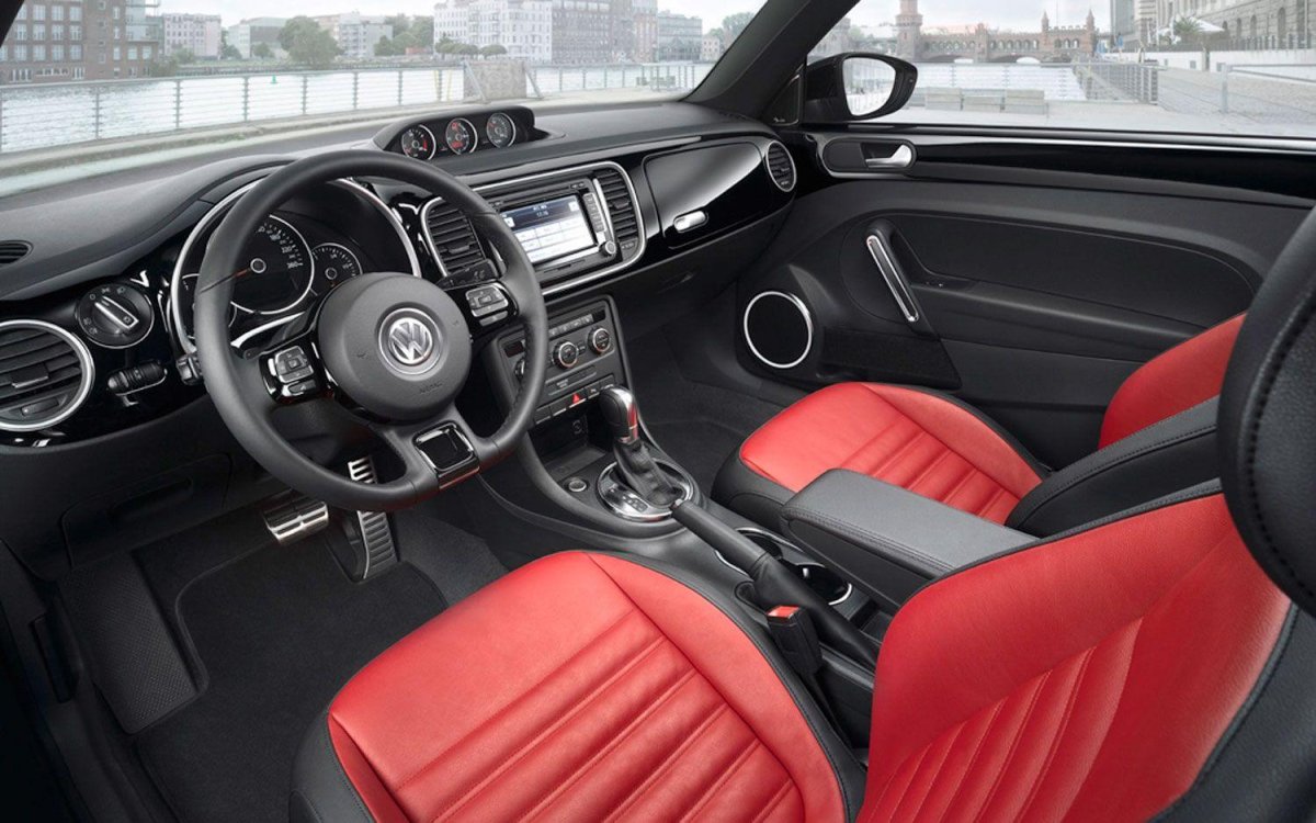 Volkswagen Beetle 2018 салон
