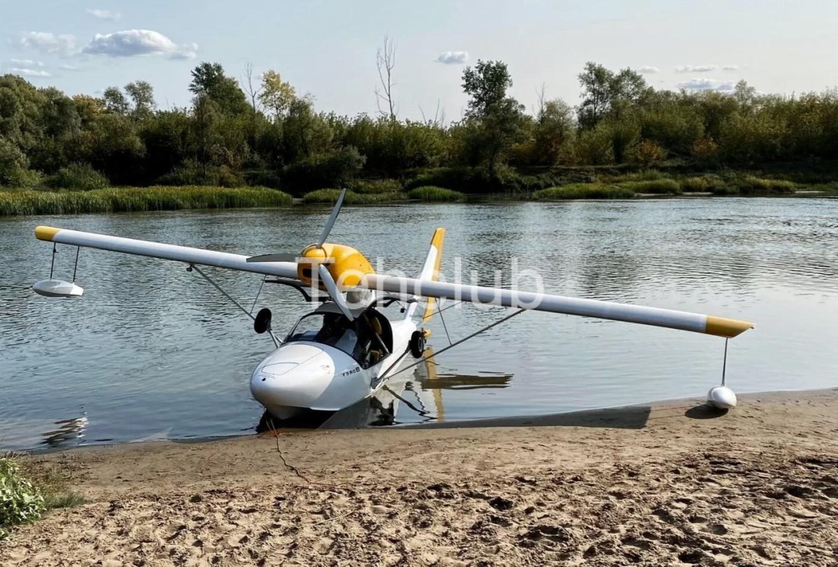 Двухместный самолет-амфибия Borey