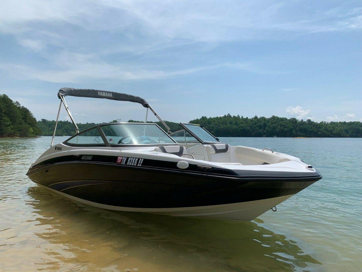 Yamaha 210sx