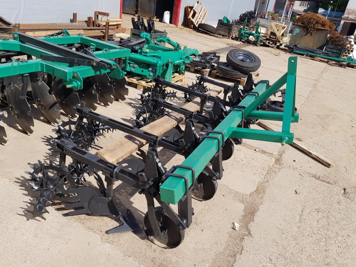 Культиватор- окучник навесной кон-2.8а-04