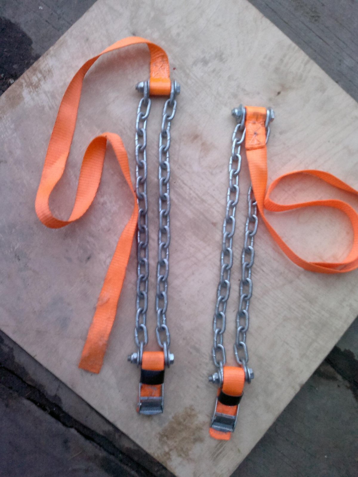 Браслеты противоскольжения на ВАЗ 2107