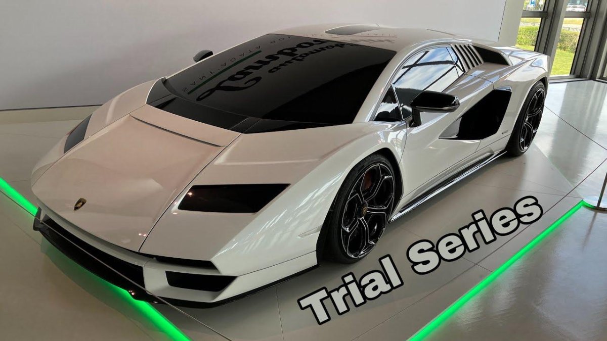 Ламборджини Каунтач 2022