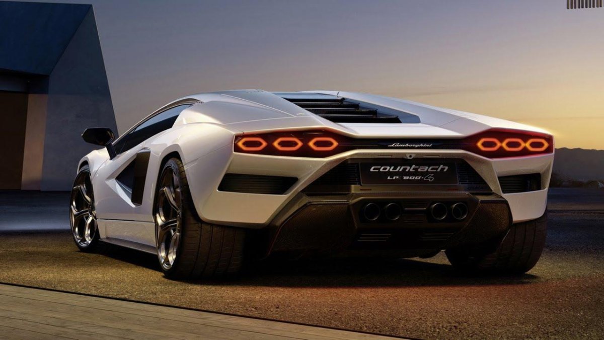 Lamborghini Countach 2021