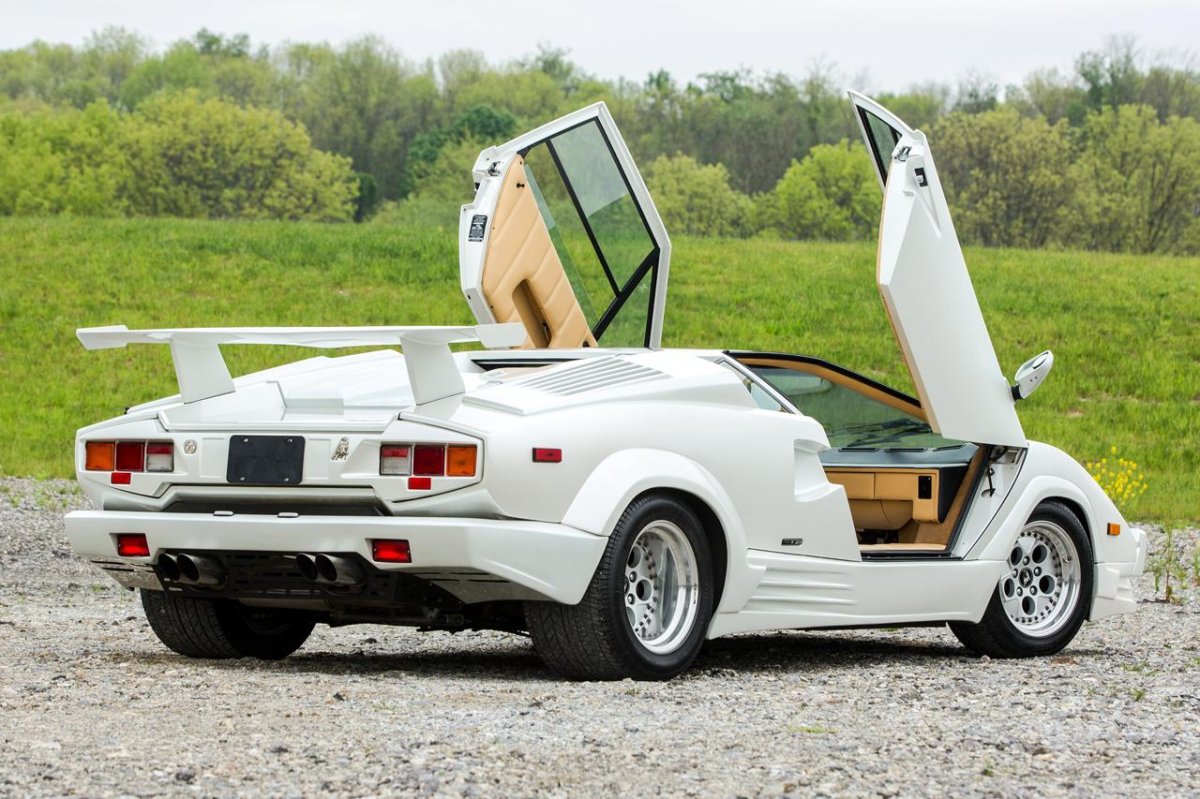 Lamborghini Countach 1990