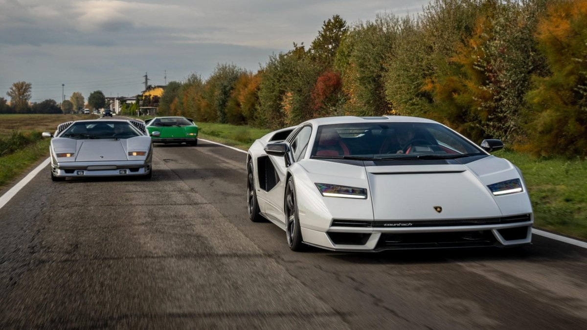 Lamborghini Countach LPI 800-4 2021