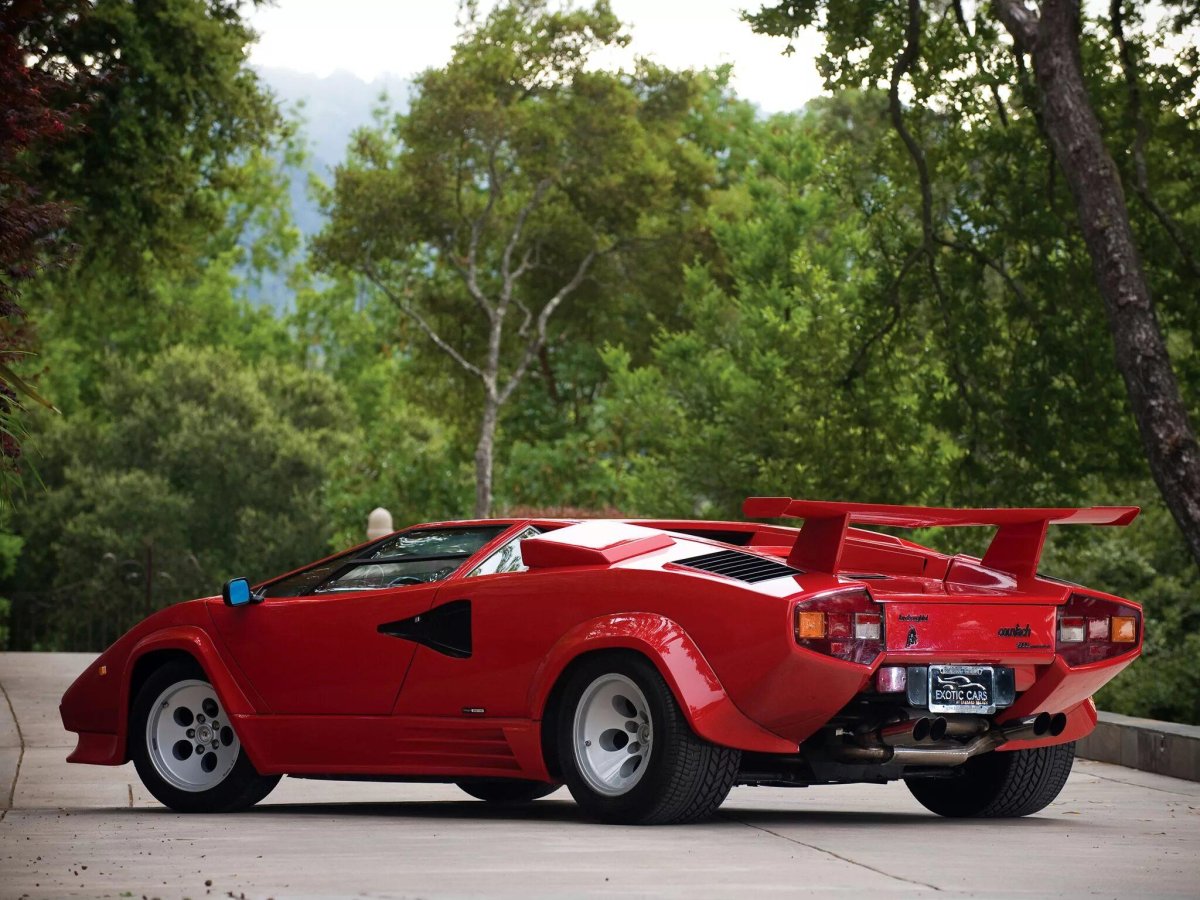 Lamborghini Countach lp5000 s