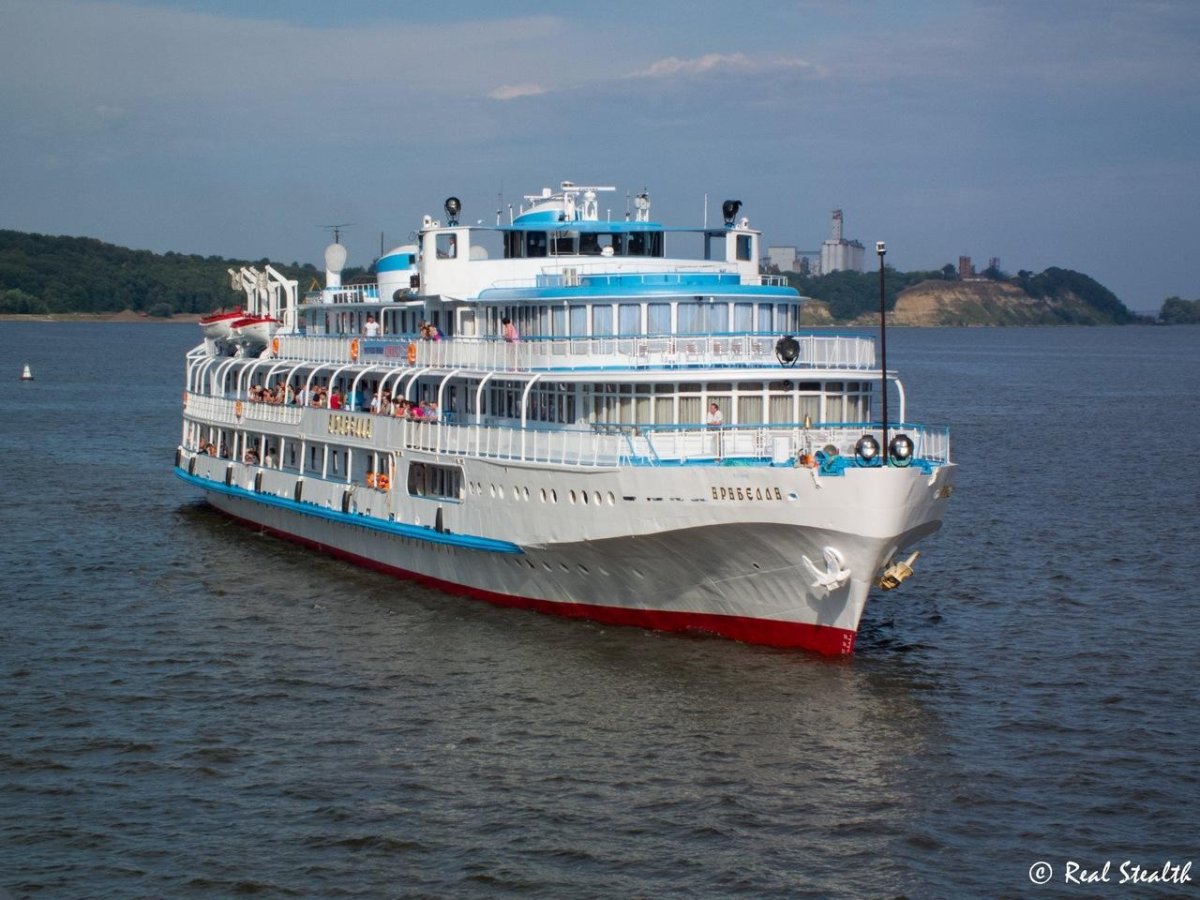 Круизный теплоход «Арабелла»