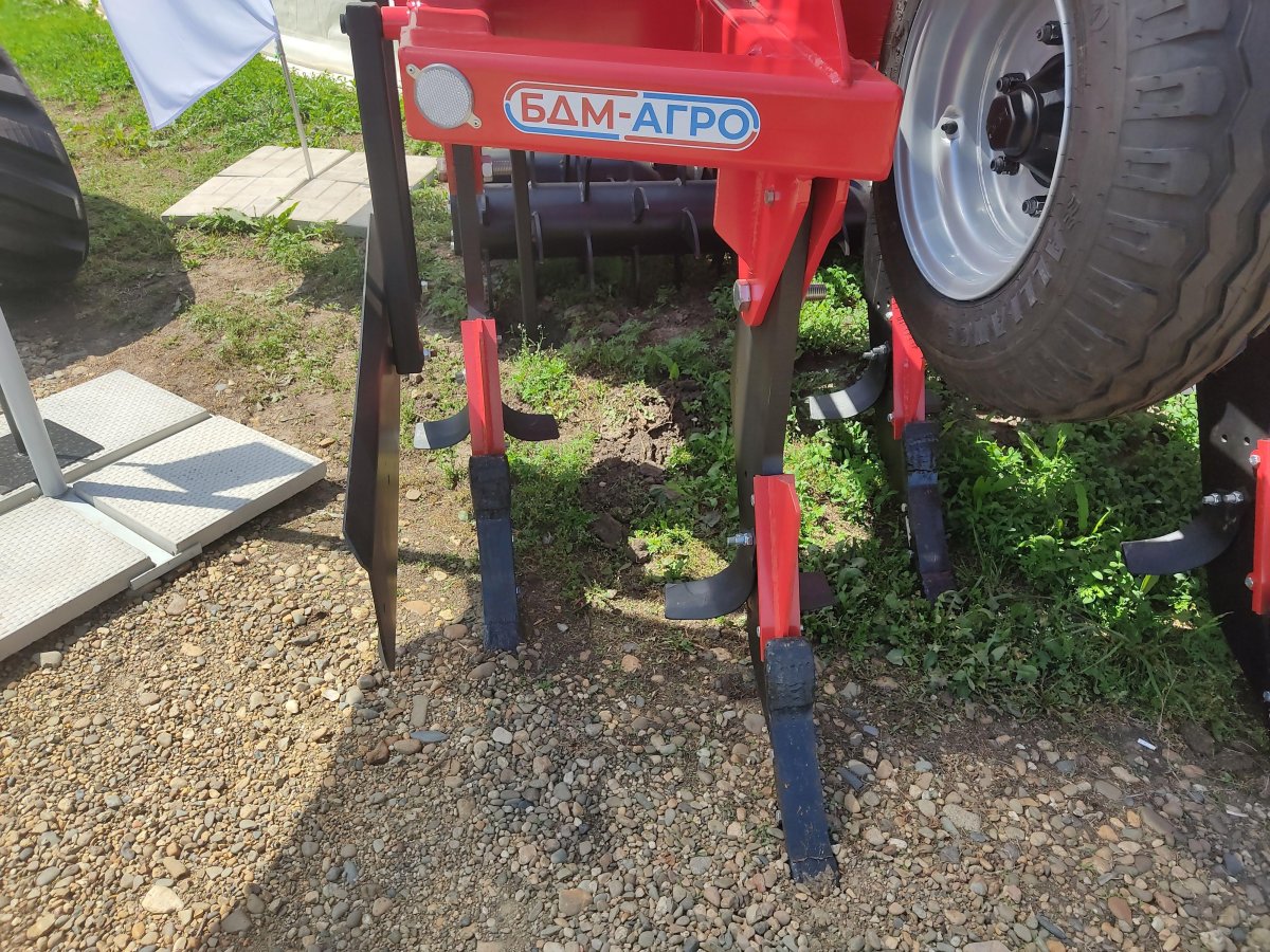 Глубокорыхлитель ГКР-2,5/700