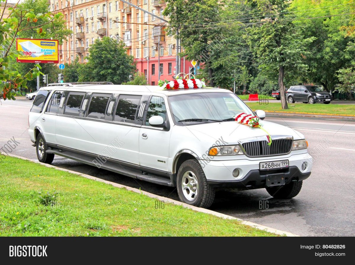 Лимузин Линкольн навигатор