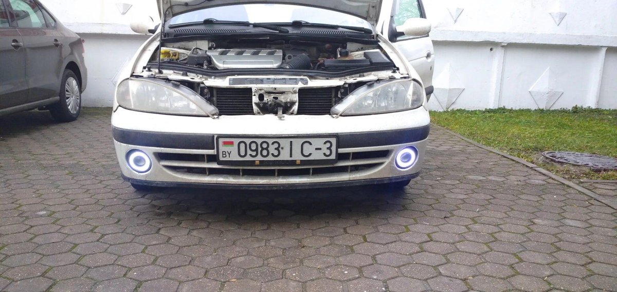 Туманки Рено Лагуна 1