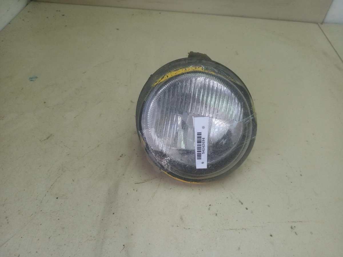 Фара Ниссан атлас