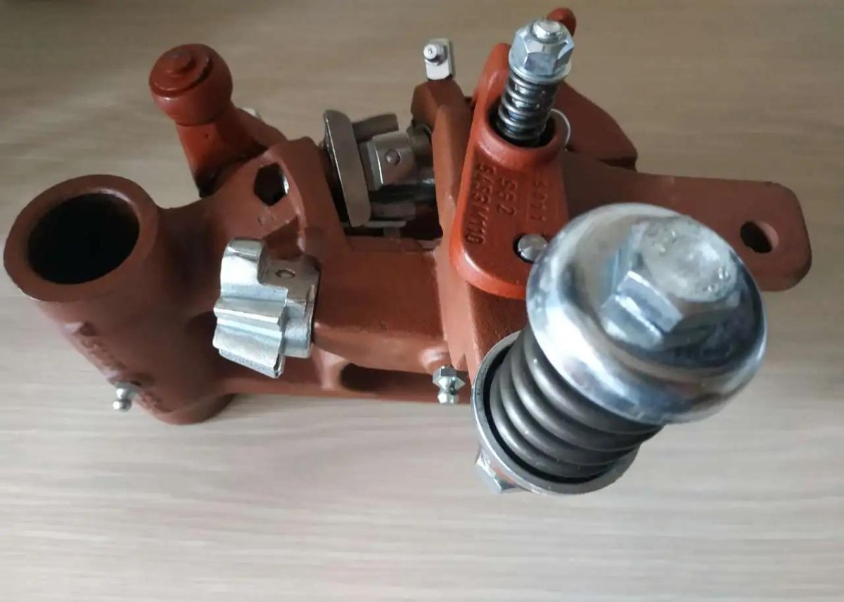 Вязальный аппарат на пресс подборщик Фортшрит к 442