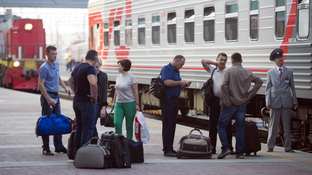 Люди на вокзале