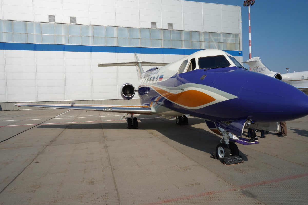 Россия Москва аэропорт Внуково имени АН Туполева вл3к1 Business Jets