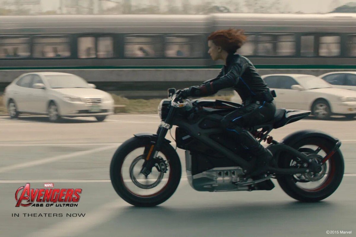 Харлей Дэвидсон черная вдова