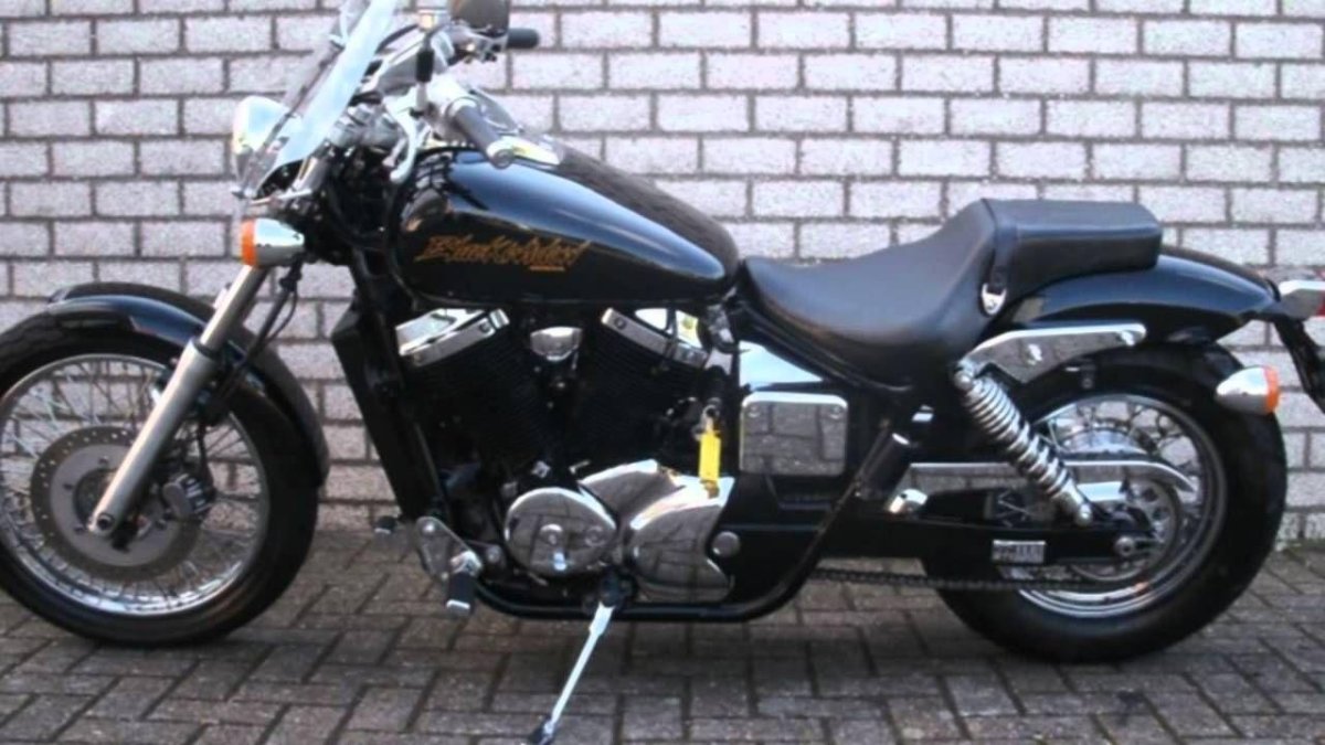 Honda VT 750 Black Widow