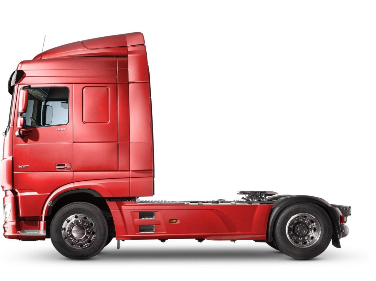 DAF XF 105 сбоку