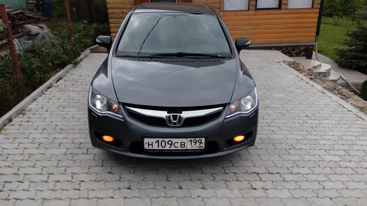 Цивик 4 д оранжевый габарит