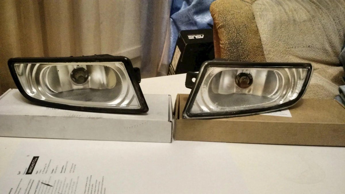 Противотуманка Honda Civic 4d