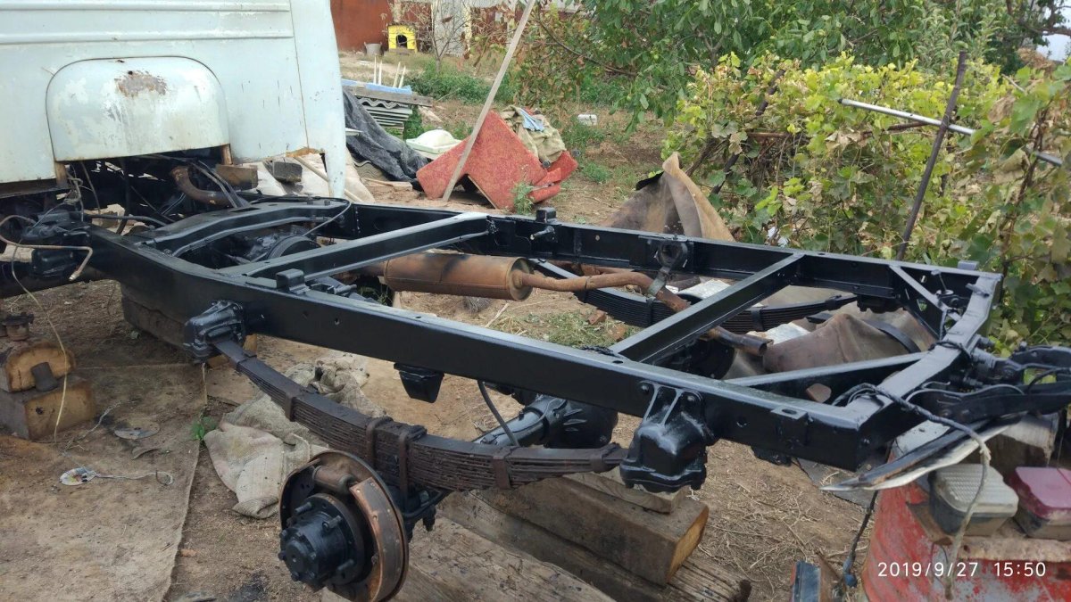 УАЗ 3303 бортовой рама