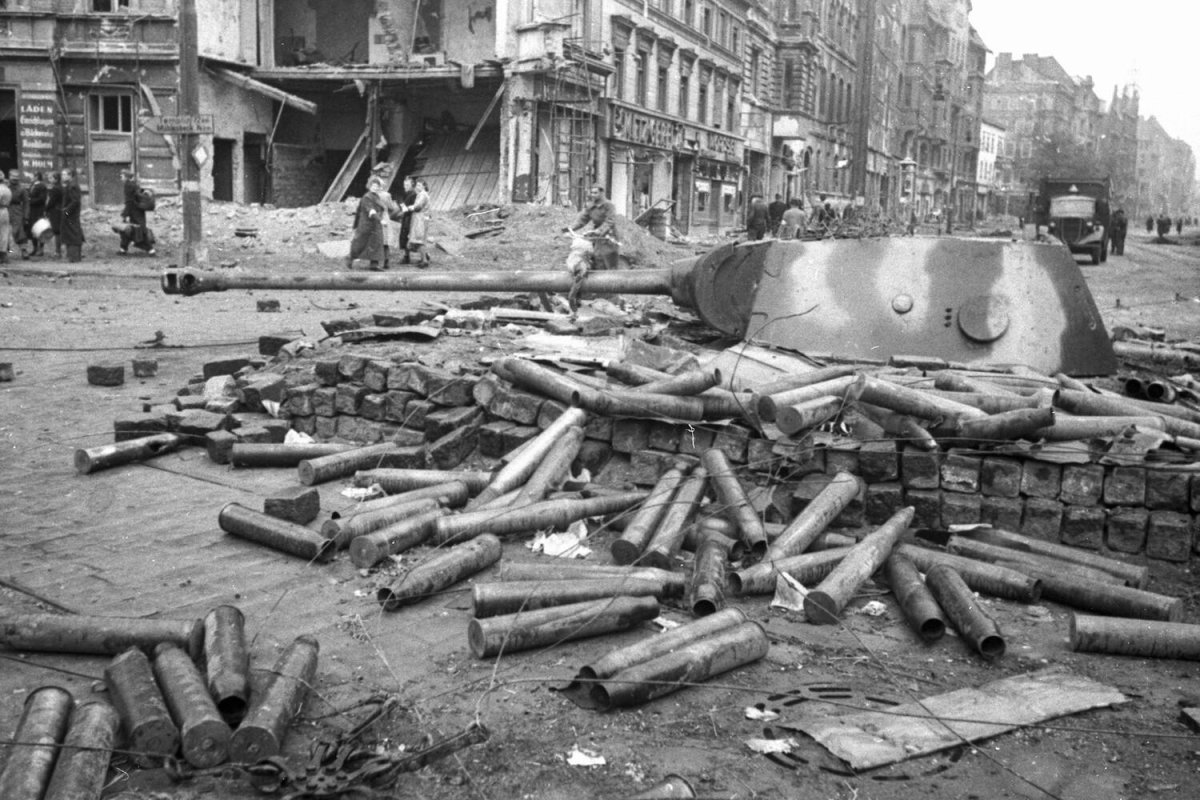 Уличный бой 1945 года Берлин