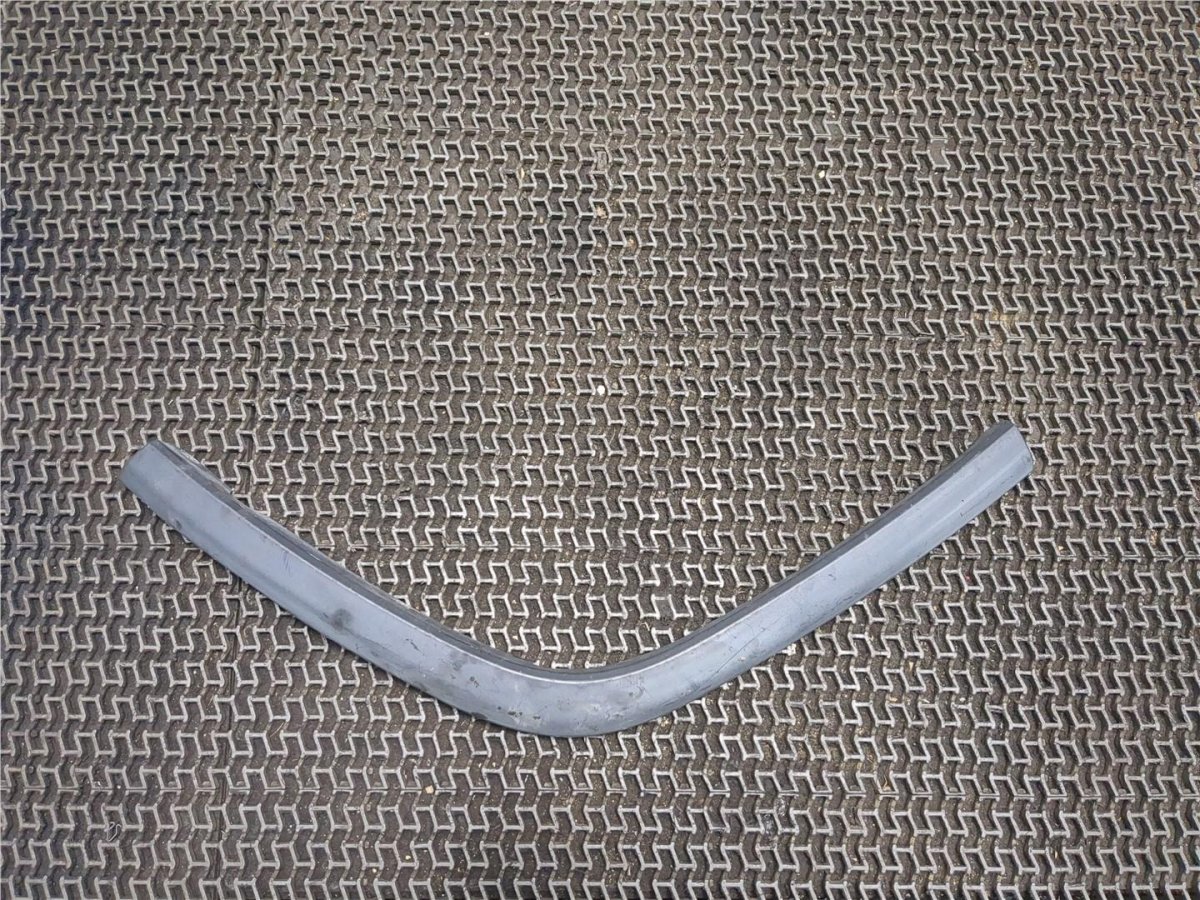 Молдинг крыла