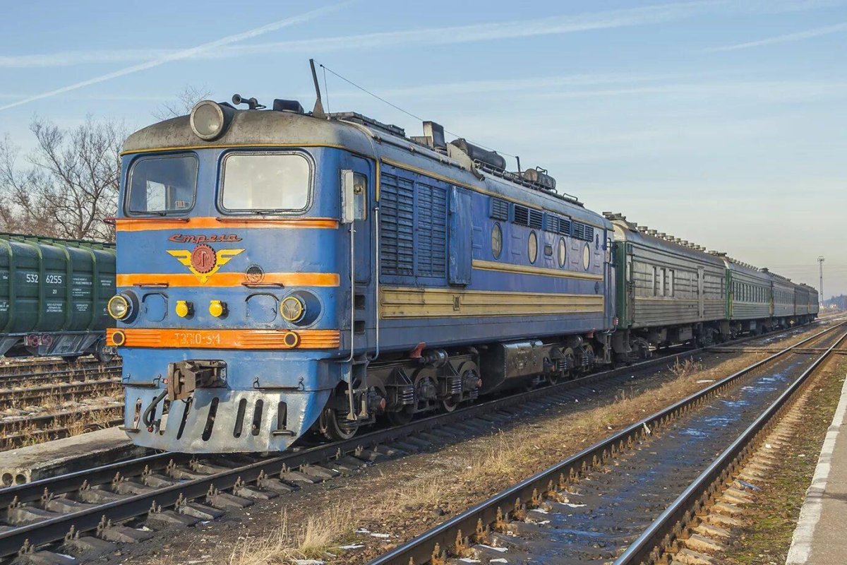 Пассажирский тепловоз тэп10