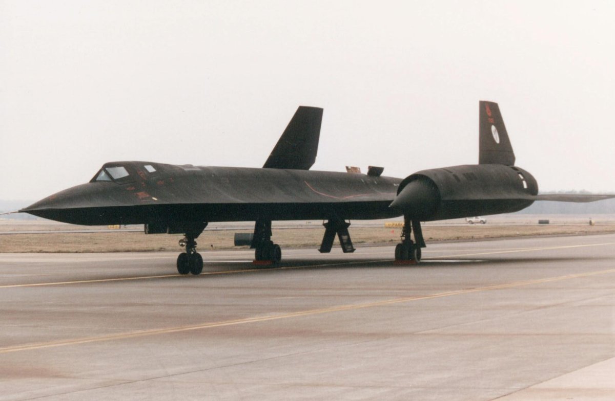 Самолет SR-71 Blackbird