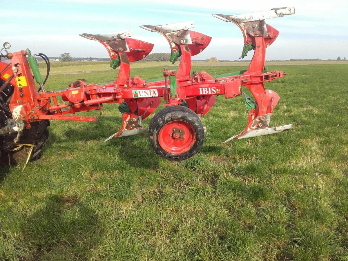 Плуг уния Ибис 3+1