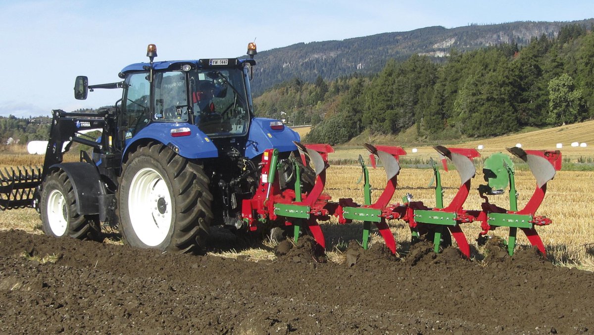 Плуг оборотный Unia 3+1