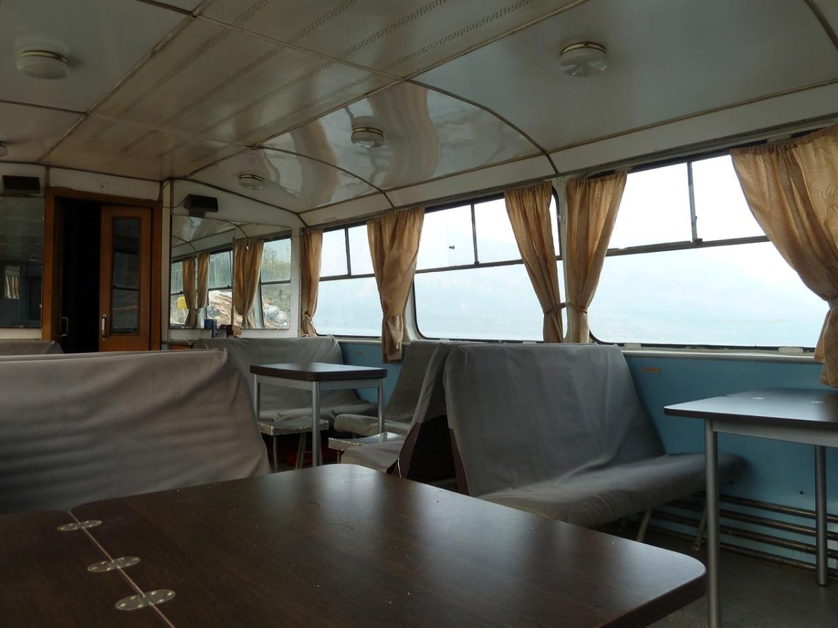 Заря 353 теплоход