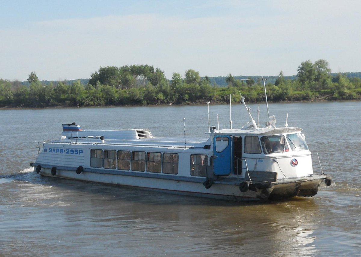 Заря 353 теплоход Омск
