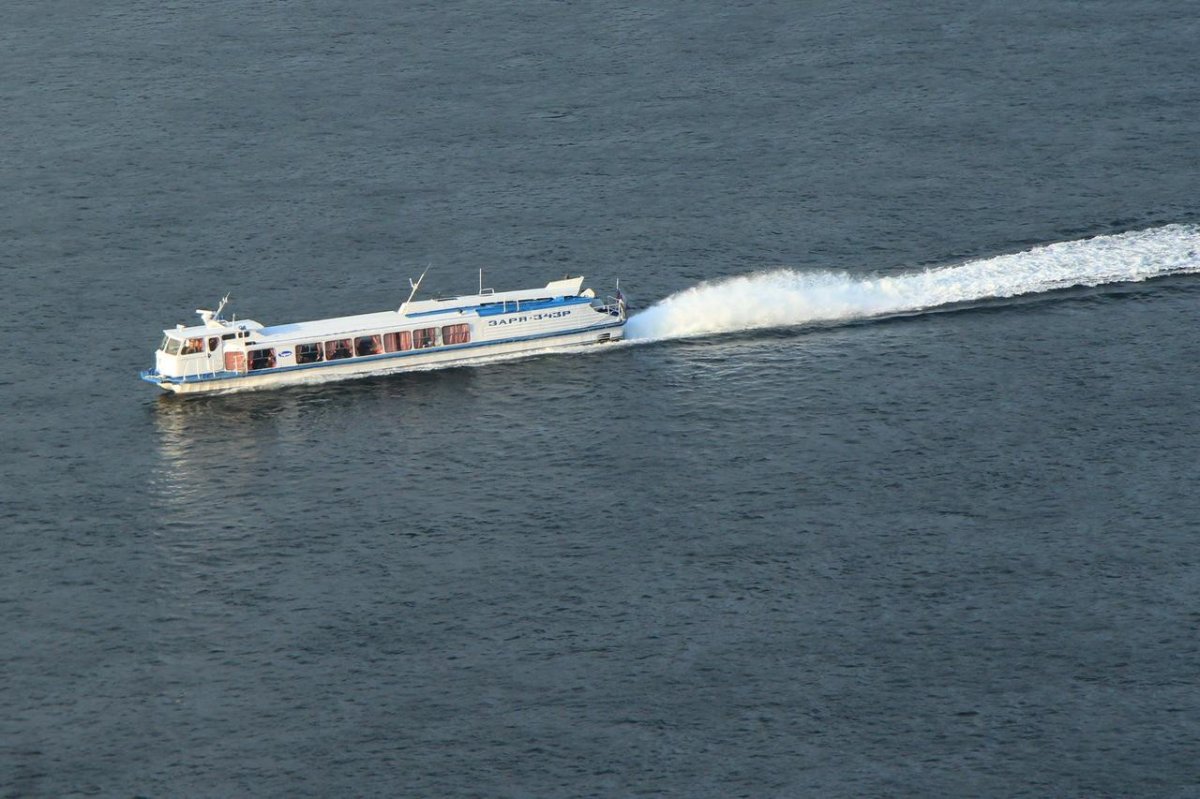 Заря 343р Красноярск теплоход