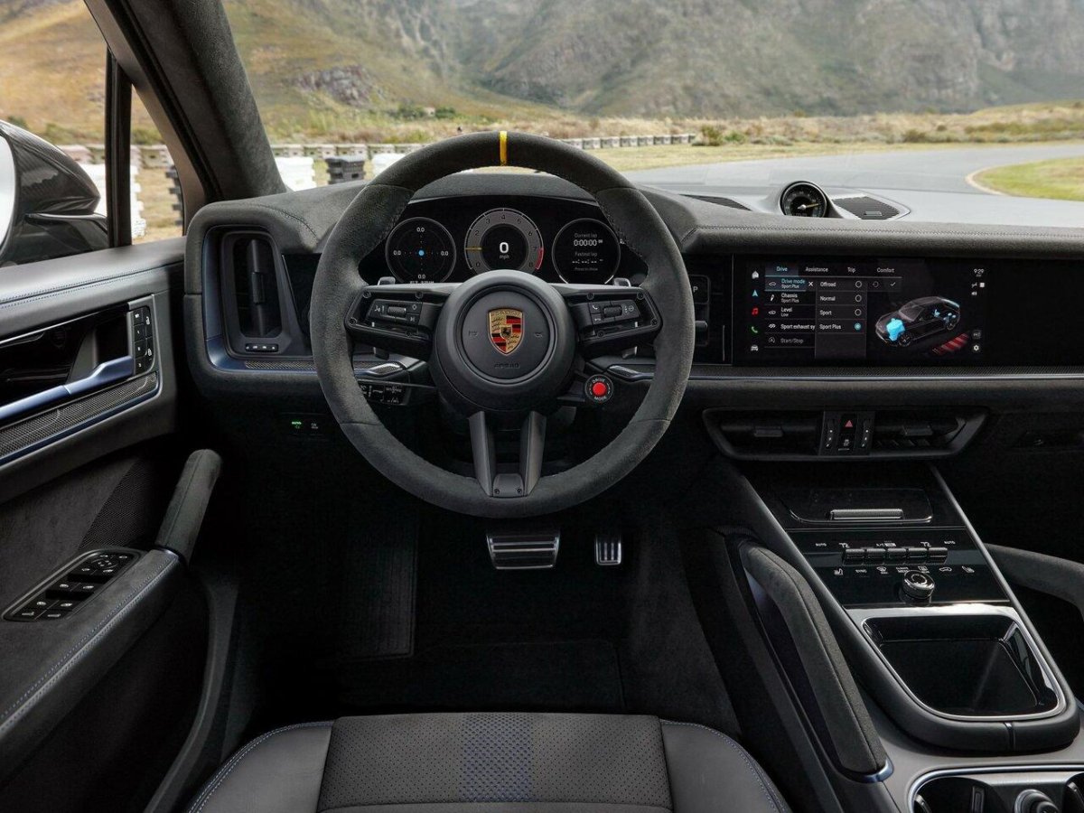 Porsche Cayenne 2023 салон