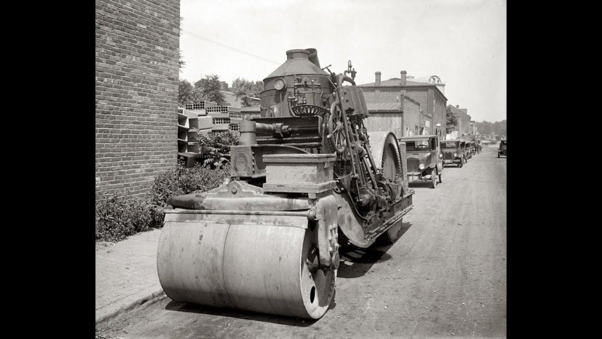 Старый экскаватор