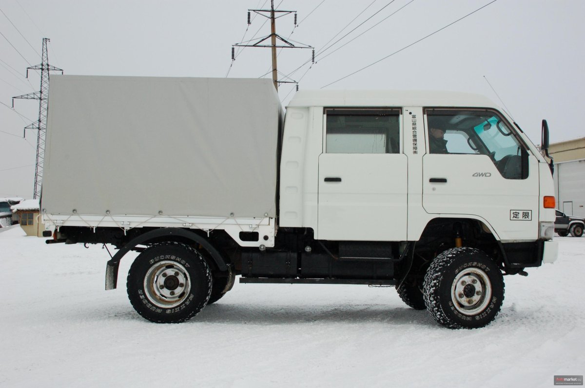 Toyota Dyna 4x4 двухкабинник