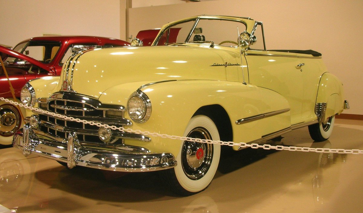 1948 Pontiac Silver Streak