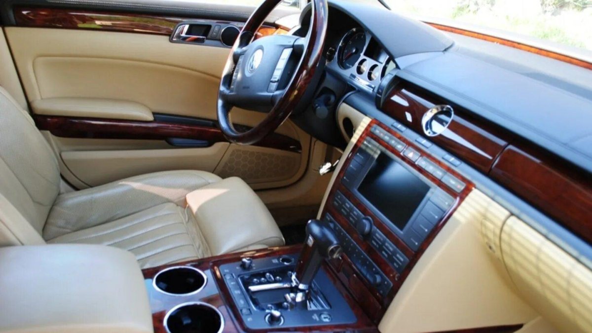 Фольксваген Фаэтон Лонг 2008 салон