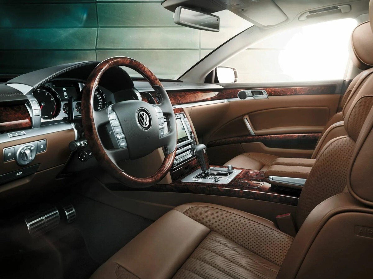 Фольксваген Фаэтон 2010 салон