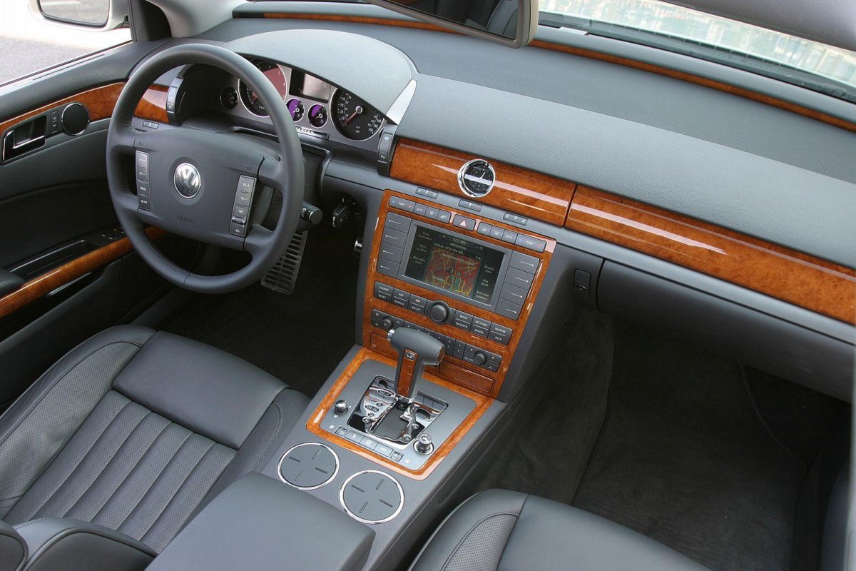 Фольксваген Фаэтон