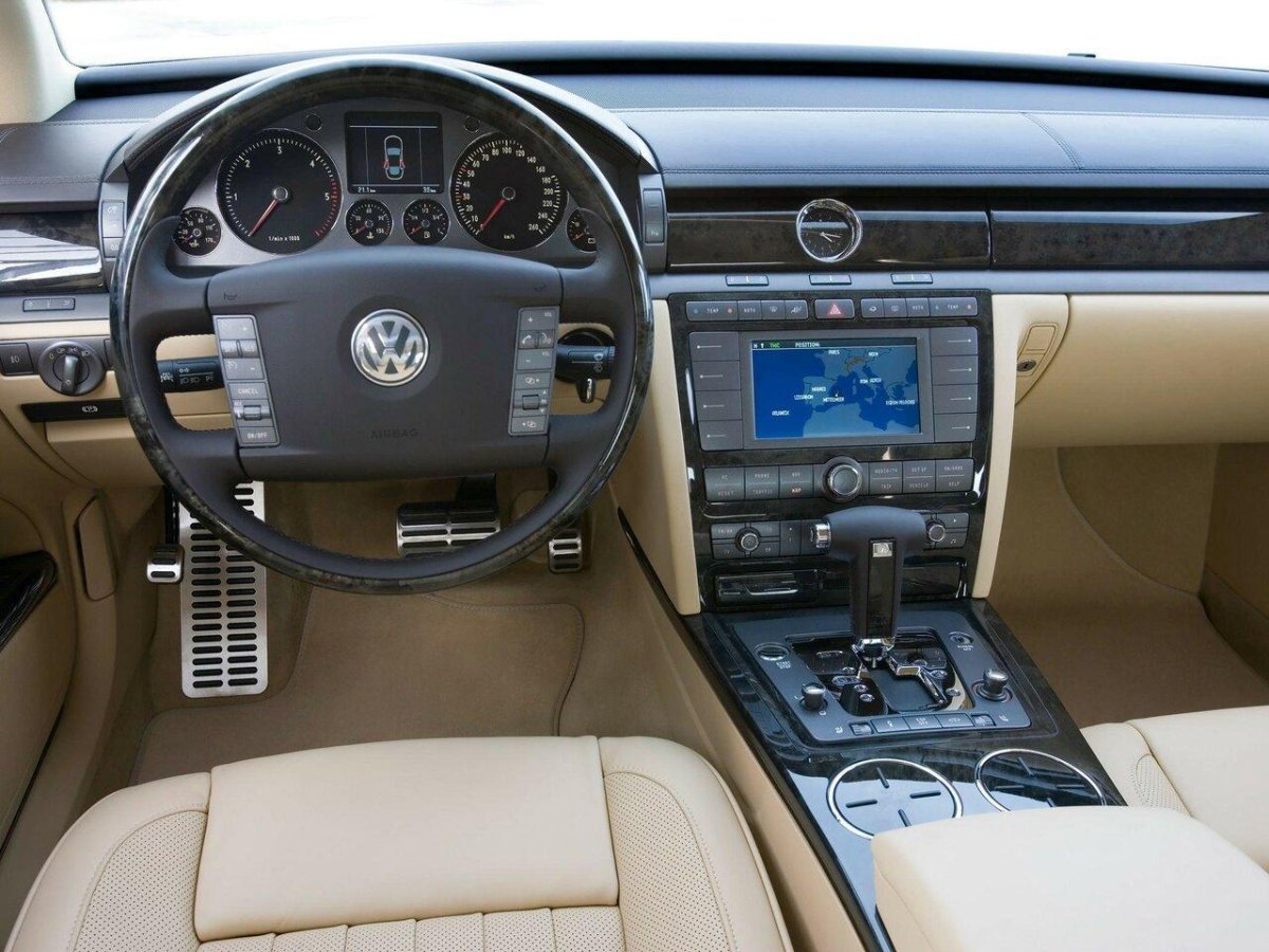 Фольксваген Фаэтон 2008