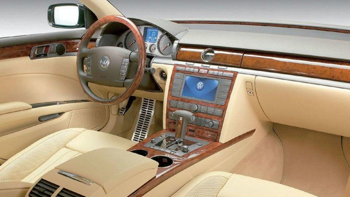 Фольксваген Фаэтон 4.2