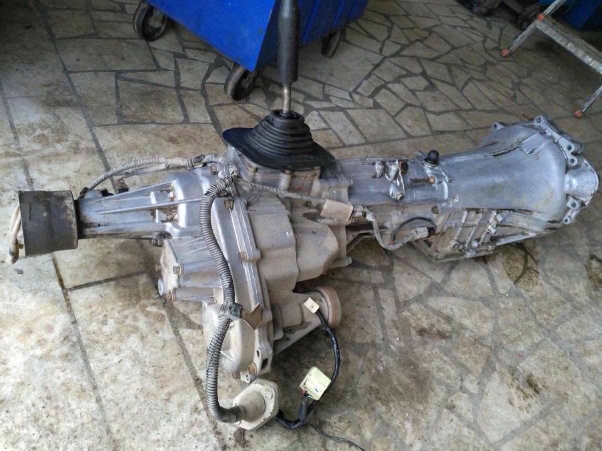 Трансмиссия Митсубиси Паджеро 1