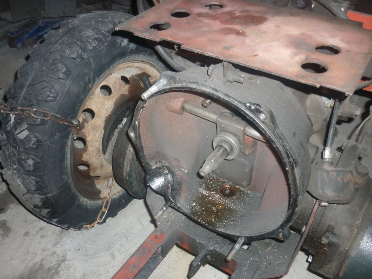 Чешский трактор TZ-4k-14 двигатель