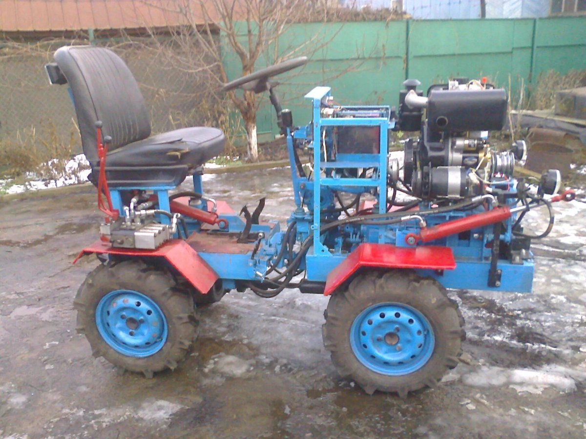 Трактор переломка мини