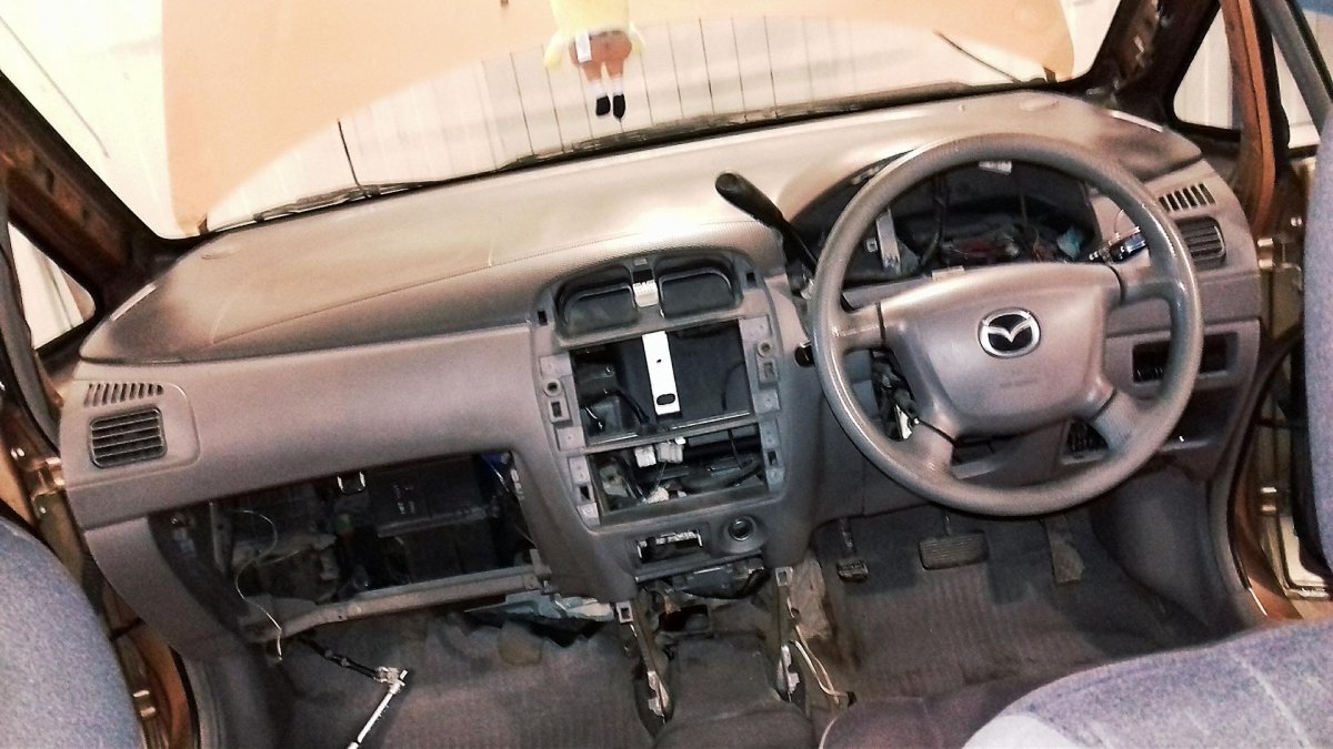 Радиатор отопителя Мазда Премаси