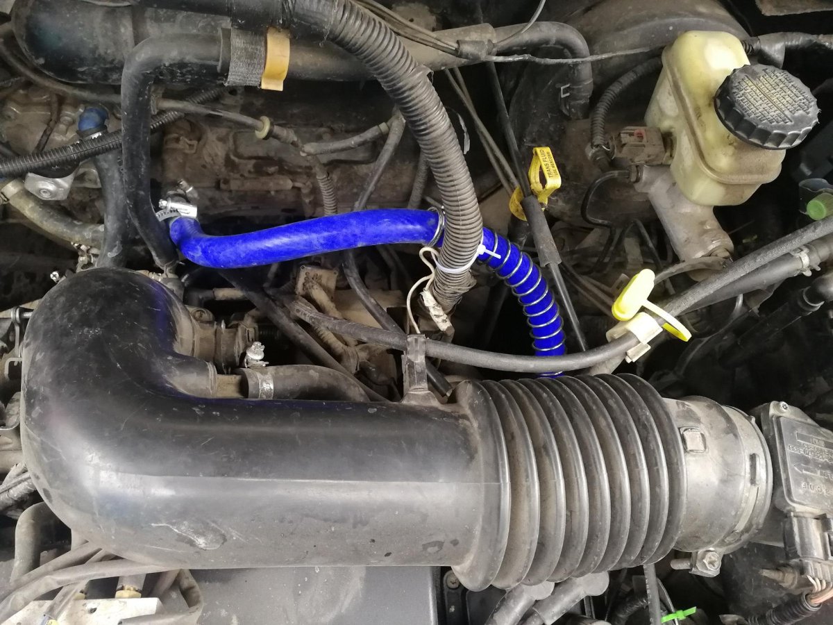 Мазда трибьют 3 литра