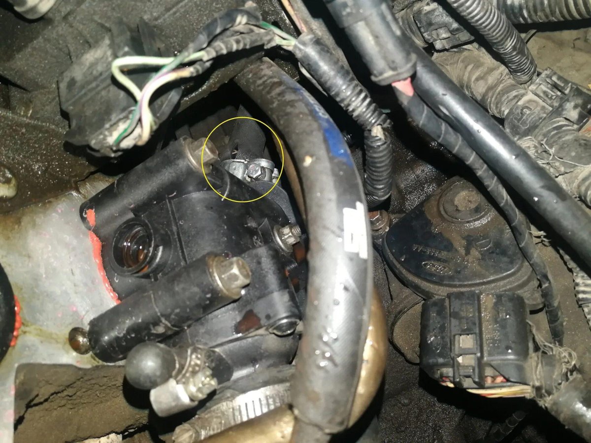 Патрубки печки Мазда 6